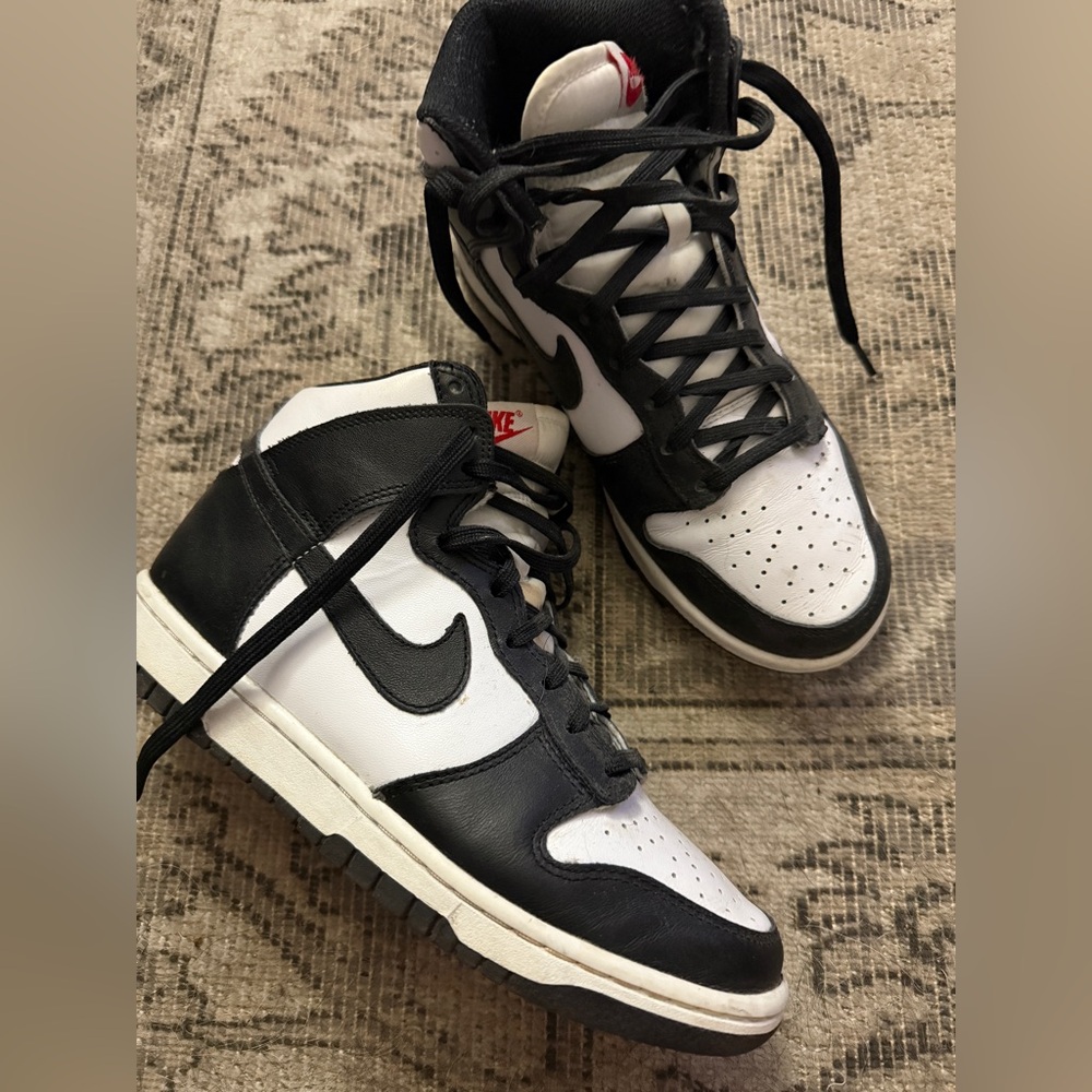 Nike women’s  Black and White High-Top Sneakers